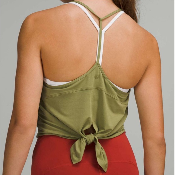Lululemon Yoga Tank - Picture 2 of 6